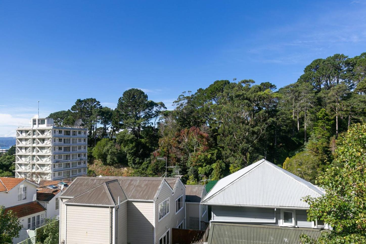 Villa Modern Sunny Retreat With Deck & Views à Wellington Extérieur photo